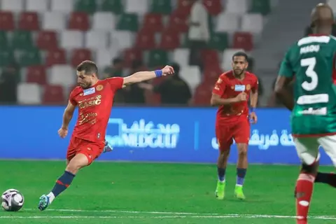 ضمك يتعادل مع الاتفاق بمشاركة طارق حامد.. والفيحاء يعقد موقف الأخدود بالدوري السعودي